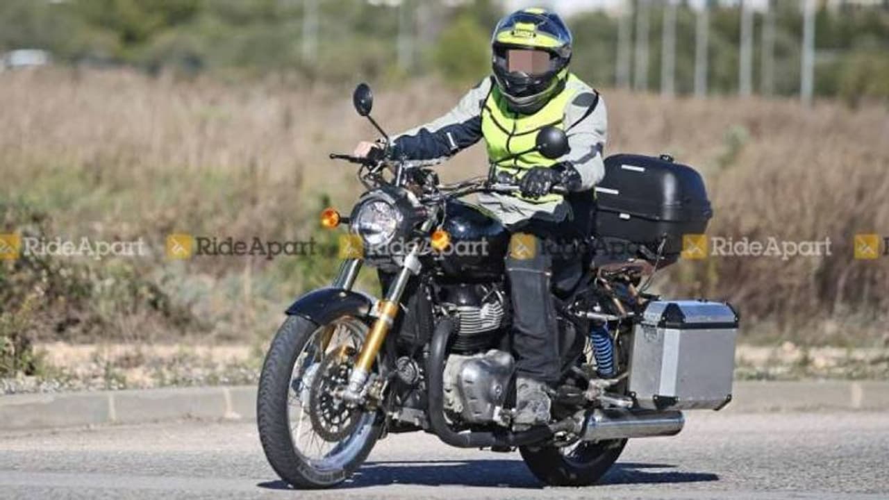 Royal Enfield Classic 650: டெஸ்டிங்கில் சிக்கிய ராயல் என்ஃபீல்டு கிளாசிக் 650 அக்சஸரீ லிஸ்ட் பயங்கரமா இருக்கே Royal Enfield Classic 650: டெஸ்டிங்கில் சிக்கிய ராயல் என்ஃபீல்டு கிளாசிக் 650 அக்சஸரீ லிஸ்ட் பயங்கரமா இருக்கே