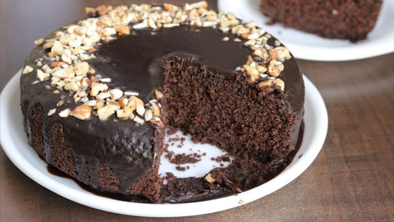 అప్పుడు ముగ్గురు కాలేజ్ ఫ్రెండ్స్.. ఇప్పుడు బిజినెస్మెన్లు.. ఆన్లైన్ బేకరీ ప్రారంభించి కోట్ల వ్యాపారం అప్పుడు ముగ్గురు కాలేజ్ ఫ్రెండ్స్.. ఇప్పుడు బిజినెస్మెన్లు.. ఆన్లైన్ బేకరీ ప్రారంభించి కోట్ల వ్యాపారం