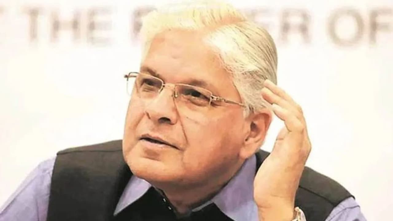 पंजाब चुनाव से पहले कांग्रेस को बड़ा झटका, Ex कानून मंत्री अश्वनी कुमार ने पार्टी छोड़ी, सोनिया के भरोसेमंद थे पंजाब चुनाव से पहले कांग्रेस को बड़ा झटका, Ex कानून मंत्री अश्वनी कुमार ने पार्टी छोड़ी, सोनिया के भरोसेमंद थे