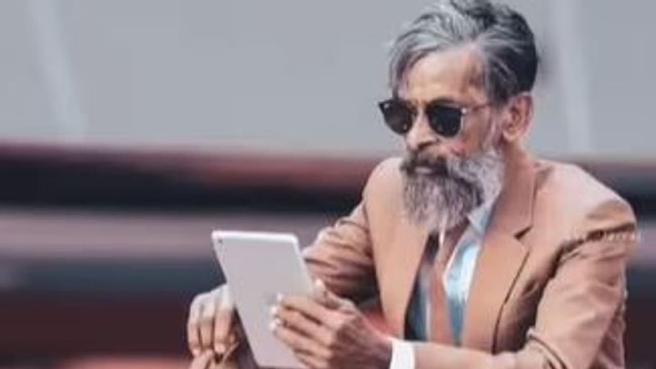 मजदूर बना मॉडल:फोटोग्राफर ने श्रमिक को बनाया जीरो से हीरो, नए रंग ढंग देख लोगों ने दिए जबरदस्त रिएक्शन