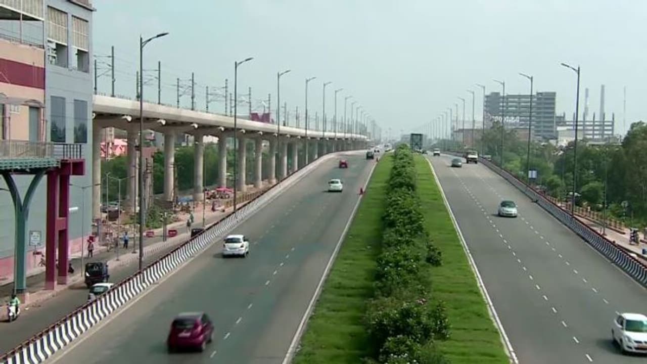 अजय माकन ने केजरीवाल सरकार को दिखाया आइना, बीजेपी ने 42 फीसदी तो आप ने विकास पर किया सिर्फ 21 फीसदी खर्च अजय माकन ने केजरीवाल सरकार को दिखाया आइना, बीजेपी ने 42 फीसदी तो आप ने विकास पर किया सिर्फ 21 फीसदी खर्च