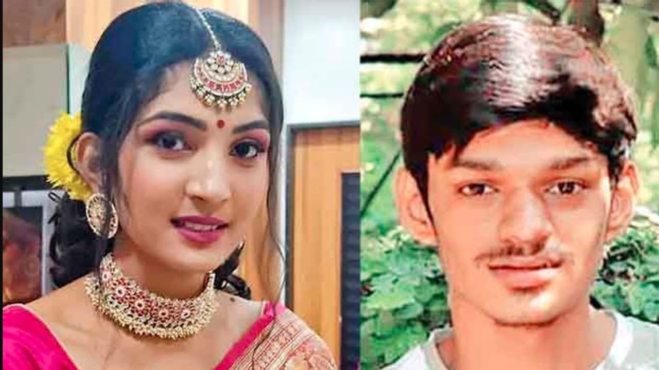 Murder in Public : ಕುಟುಂಬದವರ ಮುಂದೆಯೇ ಪ್ರೇಯಸಿಯನ್ನು ಕೊಂದ ಪಾಗಲ್ ಪ್ರೇಮಿ! Murder in Public : ಕುಟುಂಬದವರ ಮುಂದೆಯೇ ಪ್ರೇಯಸಿಯನ್ನು ಕೊಂದ ಪಾಗಲ್ ಪ್ರೇಮಿ!