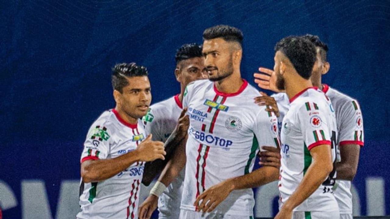 ISL 2021 22 : മന്വീര് സിംഗിന്റെ ഇരട്ട ഗോള്; എഫ്സി ഗോവയെ തകര്ത്ത് എടികെ മോഹന് ബഗാന് ISL 2021 22 : മന്വീര് സിംഗിന്റെ ഇരട്ട ഗോള്; എഫ്സി ഗോവയെ തകര്ത്ത് എടികെ മോഹന് ബഗാന്