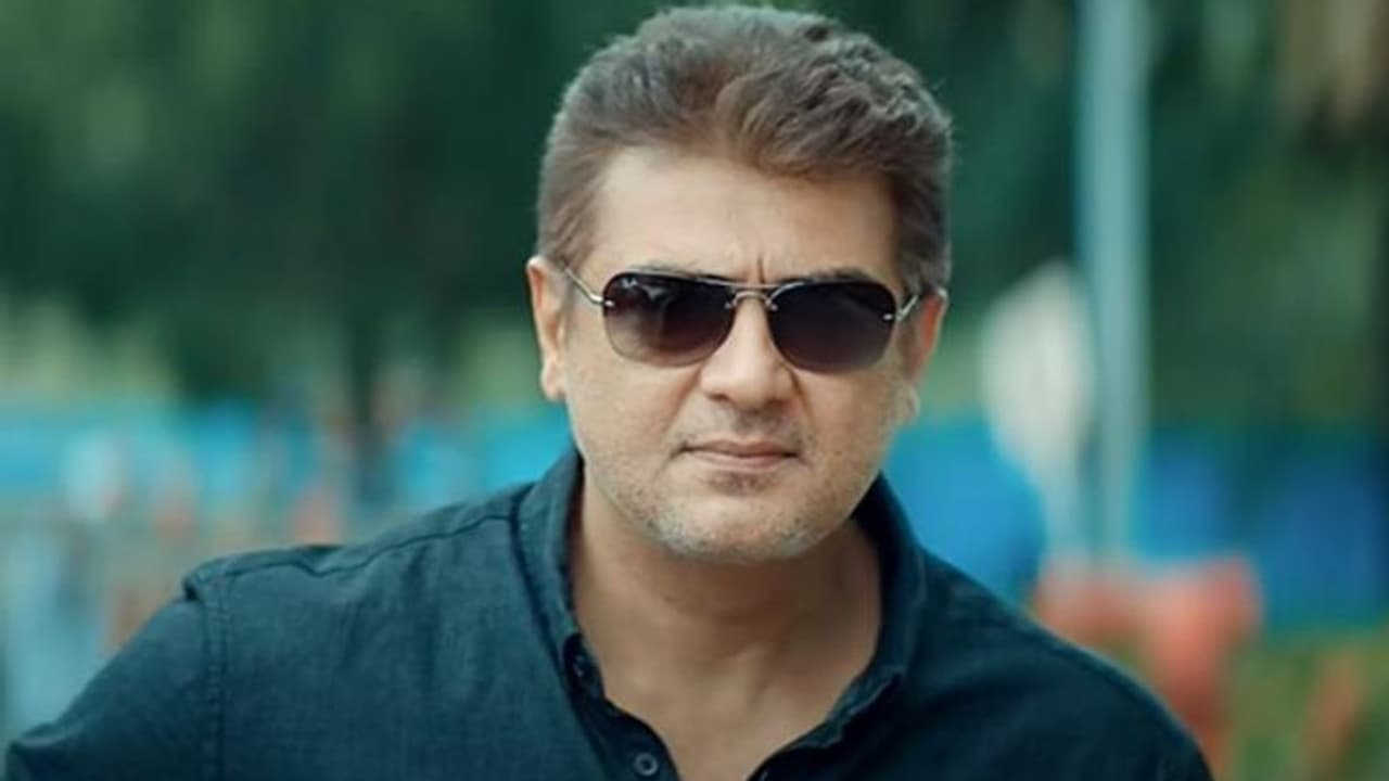 நேர்மையாக வரி செலுத்துபவர் என மத்திய அரசால் கௌரவிக்கப்பட்ட அஜித் பட ஹீரோயின்!! நேர்மையாக வரி செலுத்துபவர் என மத்திய அரசால் கௌரவிக்கப்பட்ட அஜித் பட ஹீரோயின்!!