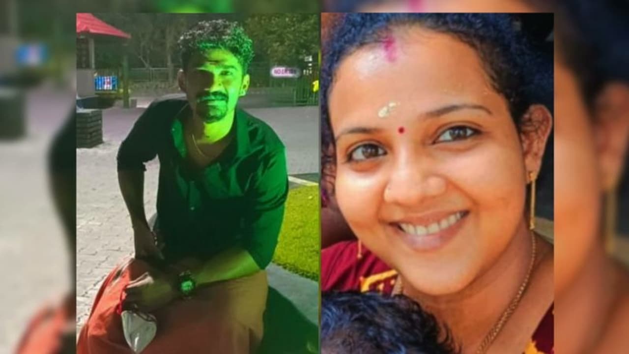 തൃശ്ശൂരിൽ യുവാവും യുവതിയും ഹോട്ടൽ മുറിയിൽ തൂങ്ങി മരിച്ചു തൃശ്ശൂരിൽ യുവാവും യുവതിയും ഹോട്ടൽ മുറിയിൽ തൂങ്ങി മരിച്ചു