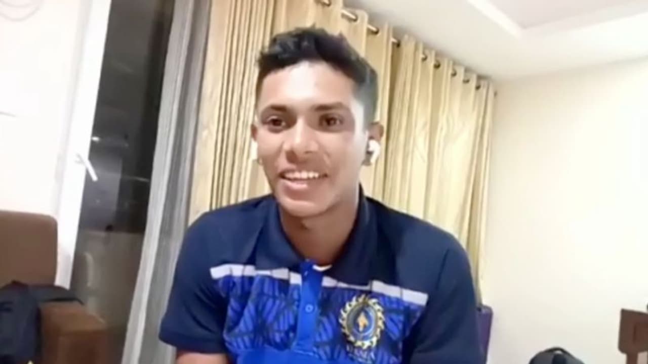 Ranji Trophy 2021 22 : കൗമാരത്തിലെ രഞ്ജി ആഘോഷിച്ച് ഏദൻ; കേരളത്തിനെതിരെ മേഘാലയക്ക് തകർച്ച Ranji Trophy 2021 22 : കൗമാരത്തിലെ രഞ്ജി ആഘോഷിച്ച് ഏദൻ; കേരളത്തിനെതിരെ മേഘാലയക്ക് തകർച്ച