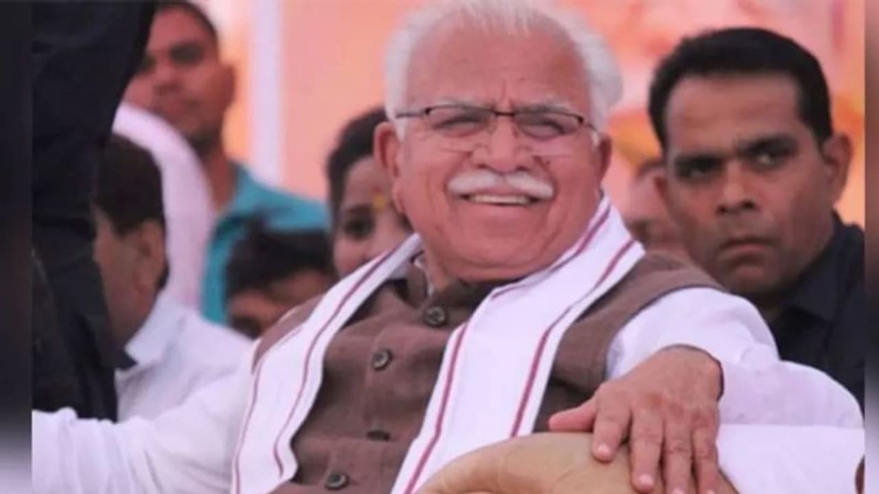 सुप्रीम कोर्ट के आदेश से खट्टर सरकार खुश: प्राइवेट नौकरियों में जारी रहेगा 75% आरक्षण, हाईकोर्ट का स्टे हटाया सुप्रीम कोर्ट के आदेश से खट्टर सरकार खुश: प्राइवेट नौकरियों में जारी रहेगा 75% आरक्षण, हाईकोर्ट का स्टे हटाया