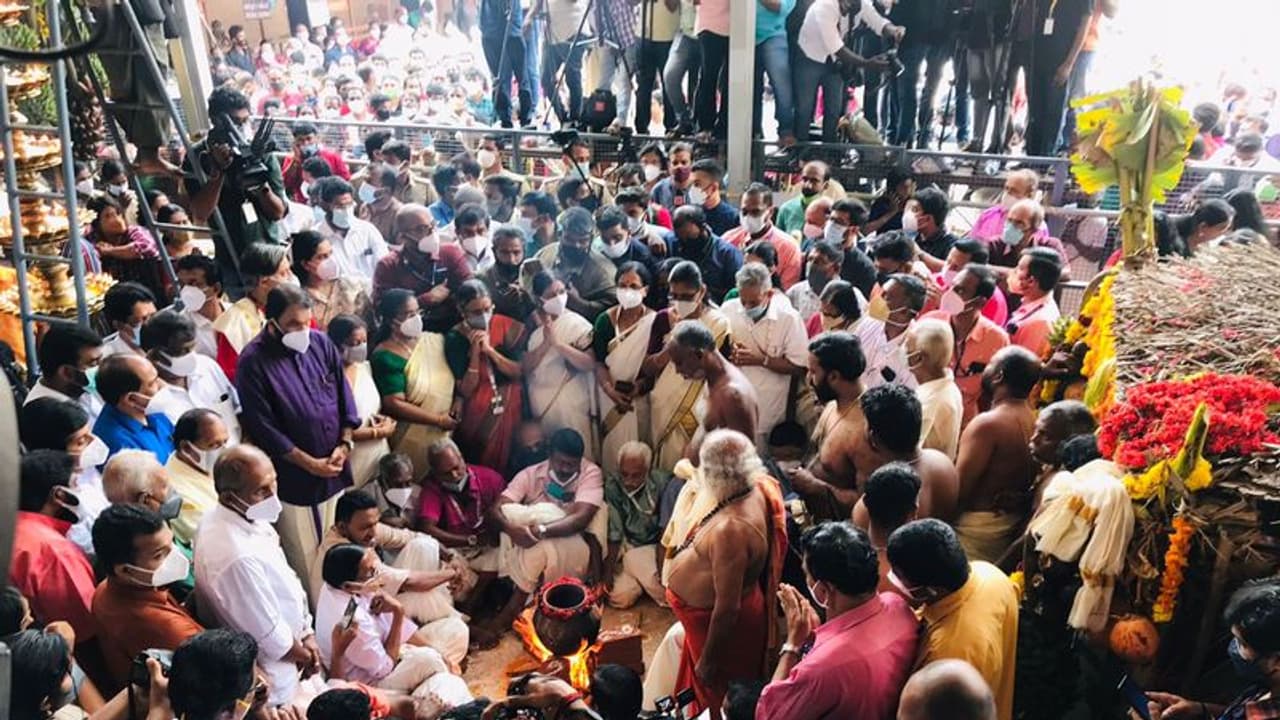 ക്ഷേത്ര പരിസരത്ത് സഞ്ചരിക്കുന്ന ലാബ്, ന​ഗരം മുഴുവൻ വ്യാപക പരിശോധന; പൊങ്കാലയ്ക്ക് തയാറെടുത്ത് ആരോഗ്യ വകുപ്പ്