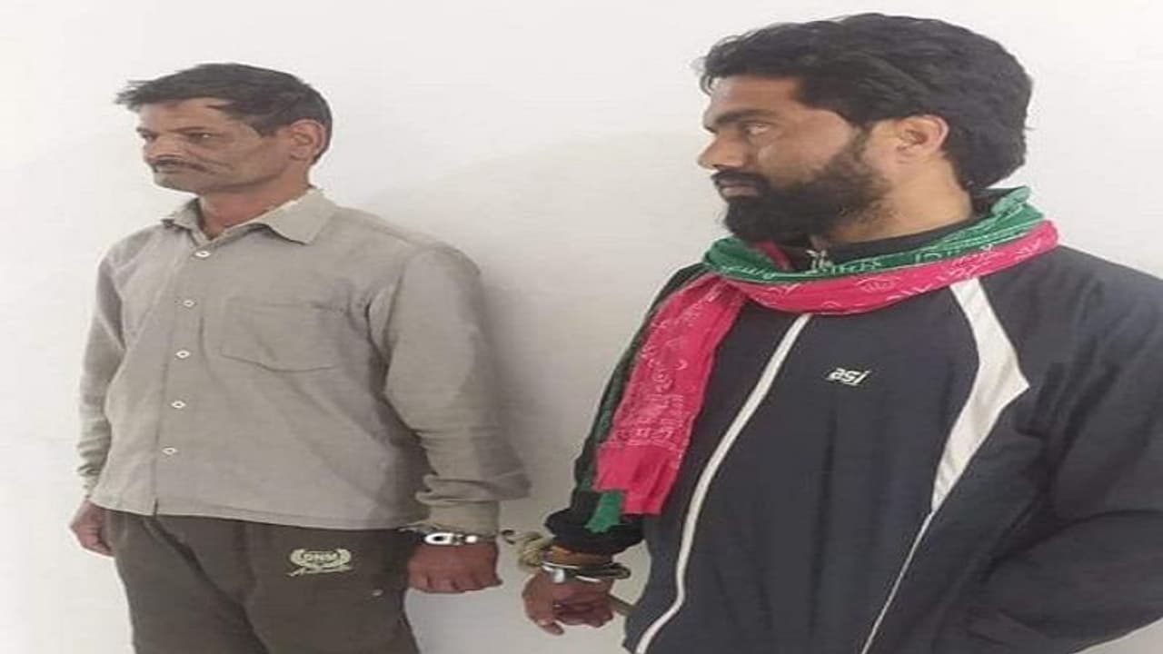 यूपी चुनाव : केंद्रीय मंत्री एसपी बघेल पर हमले में पुलिस ने की कार्रवाई, दो आरोपी किये अरेस्ट यूपी चुनाव : केंद्रीय मंत्री एसपी बघेल पर हमले में पुलिस ने की कार्रवाई, दो आरोपी किये अरेस्ट