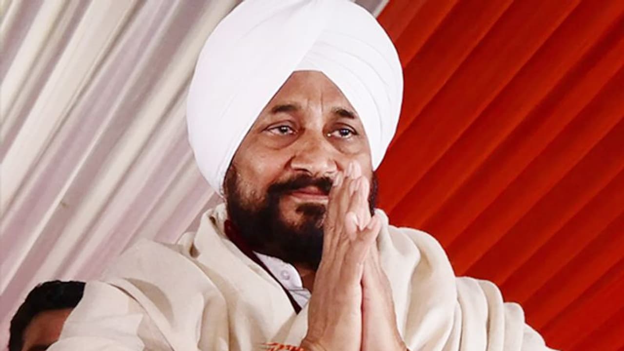 भइया शब्द बना पंजाब चुनाव की सबसे बड़ी कंट्रोवर्सी, UP से बिहार तक हंगामा..जिस पर मोदी और प्रियंका भी बोले भइया शब्द बना पंजाब चुनाव की सबसे बड़ी कंट्रोवर्सी, UP से बिहार तक हंगामा..जिस पर मोदी और प्रियंका भी बोले