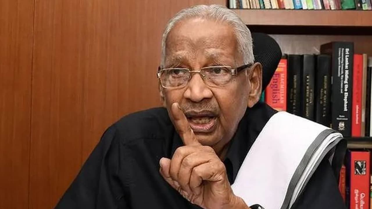 முடக்குவோம் என முடக்குவாதம் வந்தது போல பேசுகிறார்… ஈபிஎஸ் ஸை விளாசும் கி.வீரமணி!! முடக்குவோம் என முடக்குவாதம் வந்தது போல பேசுகிறார்… ஈபிஎஸ் ஸை விளாசும் கி.வீரமணி!!