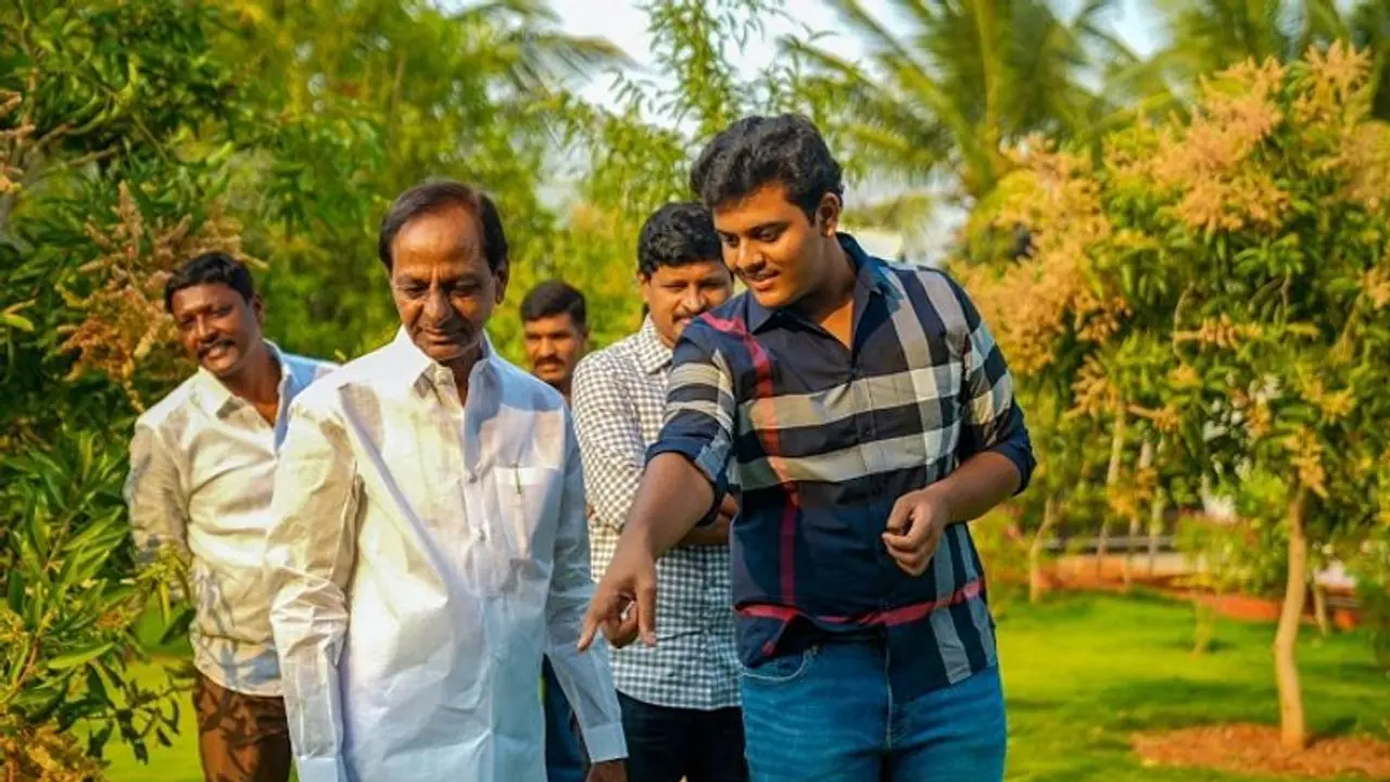 Telangana Election 2023 : తాతకు తగ్గ మనవడు ... అమెరికా నుండే కల్వకుంట్ల హిమాన్షు సరికొత్తగా ప్రచారం Telangana Election 2023 : తాతకు తగ్గ మనవడు ... అమెరికా నుండే కల్వకుంట్ల హిమాన్షు సరికొత్తగా ప్రచారం