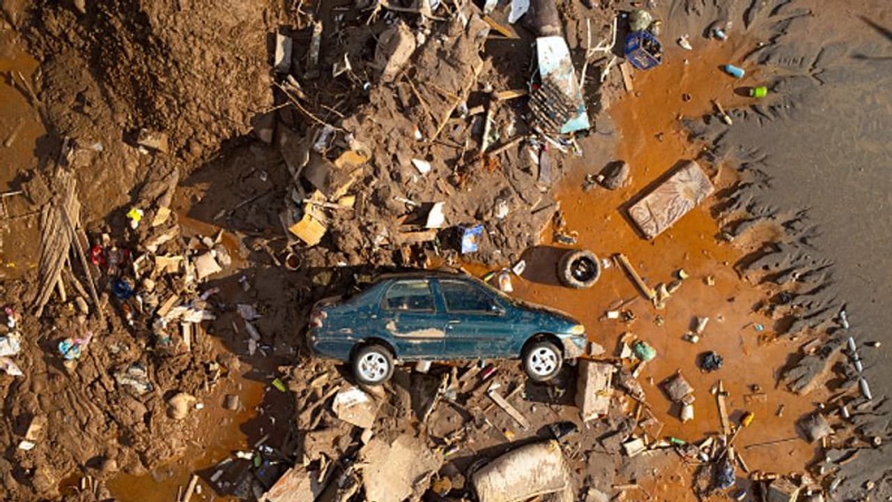 ভয়াবহ বৃষ্টি ভূমিধ্বস, তিন ঘন্টায় ব্রাজিলে যেন মৃত্যুপুরী