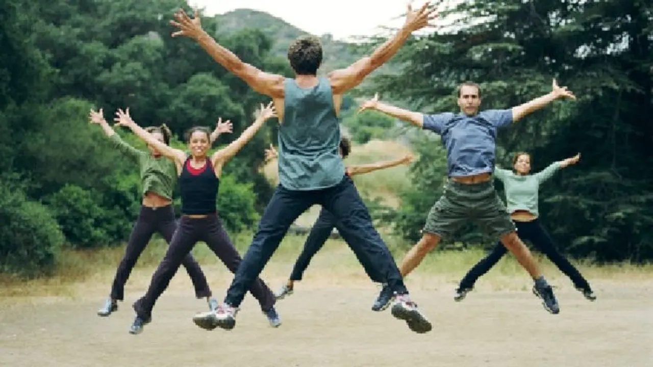 ওজন কমার সঙ্গে শরীর সুস্থ রাখে এই ব্যায়াম, জেনে নিন জাম্পিং জ্যাকের উপকারিতা