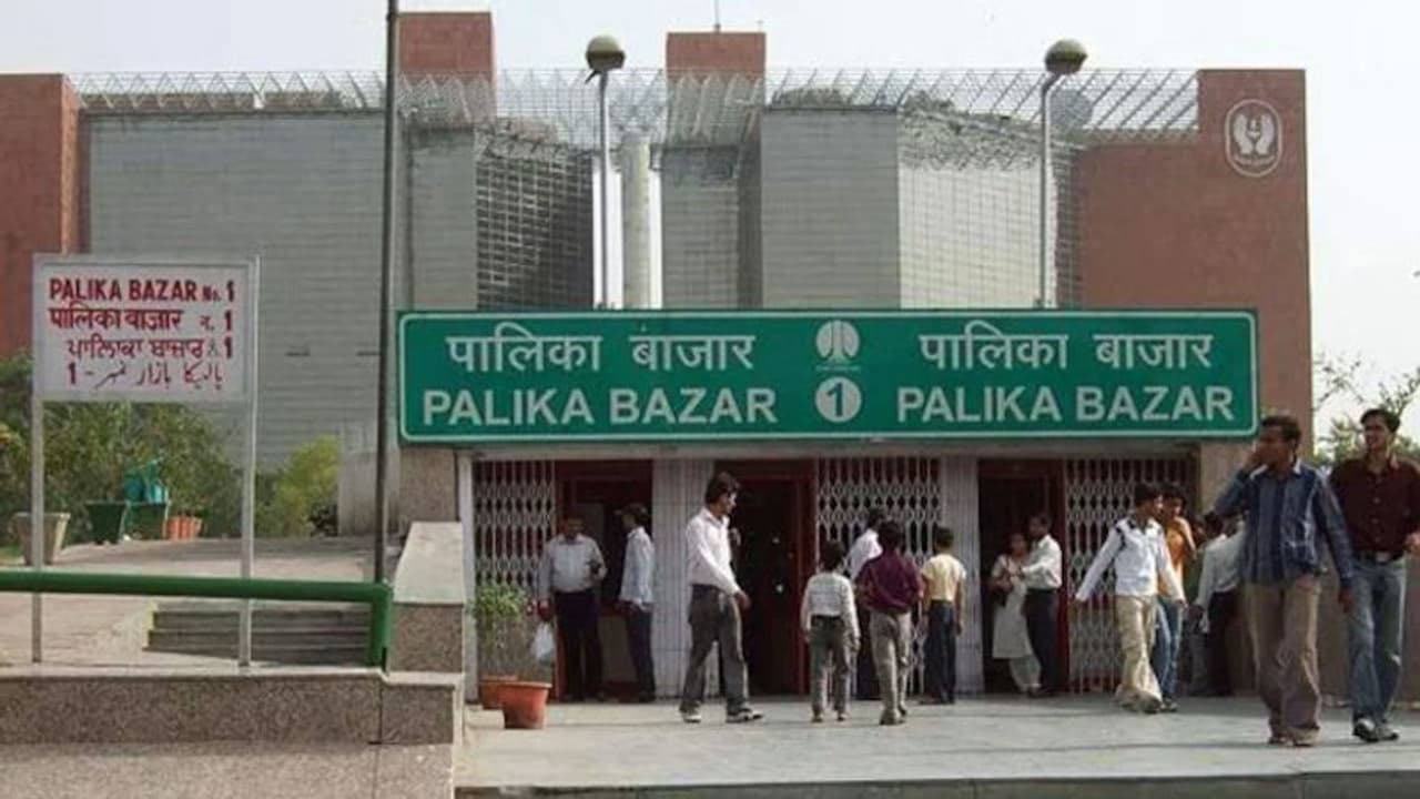 World's Notorious Markets : ಈ ಮಾರ್ಕೆಟ್ ಗಳಿಂದ ವಸ್ತು ಖರೀದಿಸಿದ್ರೆ ಮಗೀತು ಕಥೆ..! World's Notorious Markets : ಈ ಮಾರ್ಕೆಟ್ ಗಳಿಂದ ವಸ್ತು ಖರೀದಿಸಿದ್ರೆ ಮಗೀತು ಕಥೆ..!