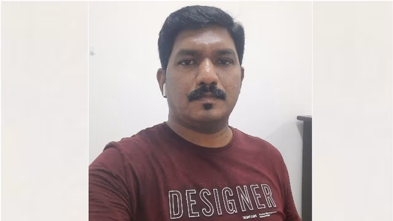 Mahzooz : മഹ്സൂസിലെ സമ്മാനത്തുക കൊണ്ട് കുടുംബത്തെ യുഎഇയിലേക്ക് കൊണ്ടുവരാനാരുങ്ങി പ്രവാസി ഇന്ത്യക്കാരന് Mahzooz : മഹ്സൂസിലെ സമ്മാനത്തുക കൊണ്ട് കുടുംബത്തെ യുഎഇയിലേക്ക് കൊണ്ടുവരാനാരുങ്ങി പ്രവാസി ഇന്ത്യക്കാരന്