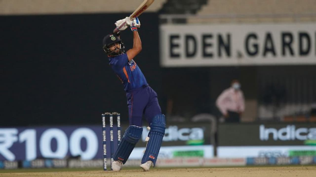 IND vs WI : 'എന്റെ സമ്മര്ദ്ദം പോലും കോലി ഇല്ലാതാക്കി'; മുന് നായകന്റെ സവിശേഷ ഇന്നിംഗ്സിനെ കുറിച്ച് രോഹിത് IND vs WI : 'എന്റെ സമ്മര്ദ്ദം പോലും കോലി ഇല്ലാതാക്കി'; മുന് നായകന്റെ സവിശേഷ ഇന്നിംഗ്സിനെ കുറിച്ച് രോഹിത്