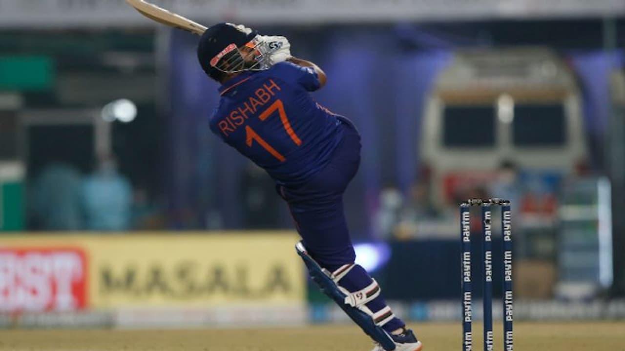 IND vs WI : റിഷഭ് പന്തിനും വിരാട് കോലിക്കും അര്‍ധ സെഞ്ചുറി; വിന്‍ഡീസിനെതിരെ ഇന്ത്യക്ക് ഭേദപ്പെട്ട സ്കോര്‍