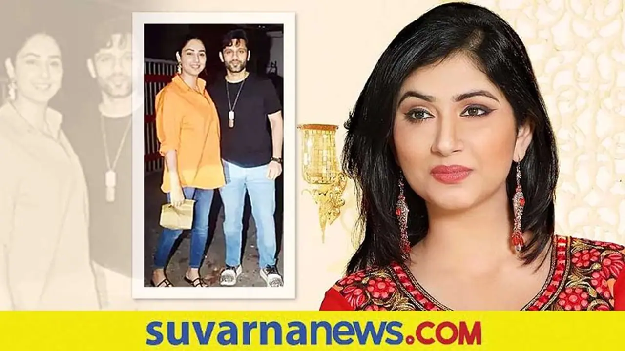 ನಾನು ಗರ್ಭಿಣಿ ಅಲ್ಲ, ಇನ್ಮುಂದೆ ಫ್ರೀ ಸೈಜ್ ಶರ್ಟ್ ಹಾಕಲ್ಲ: ನಟಿ Disha Parmar ನಾನು ಗರ್ಭಿಣಿ ಅಲ್ಲ, ಇನ್ಮುಂದೆ ಫ್ರೀ ಸೈಜ್ ಶರ್ಟ್ ಹಾಕಲ್ಲ: ನಟಿ Disha Parmar