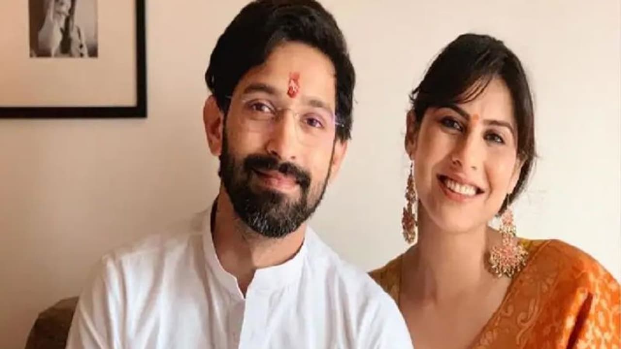 Deepika Padukone के को एक्टर Vikrant Massey ने इनसे रचाई शादी, सामने आई Wedding Photo