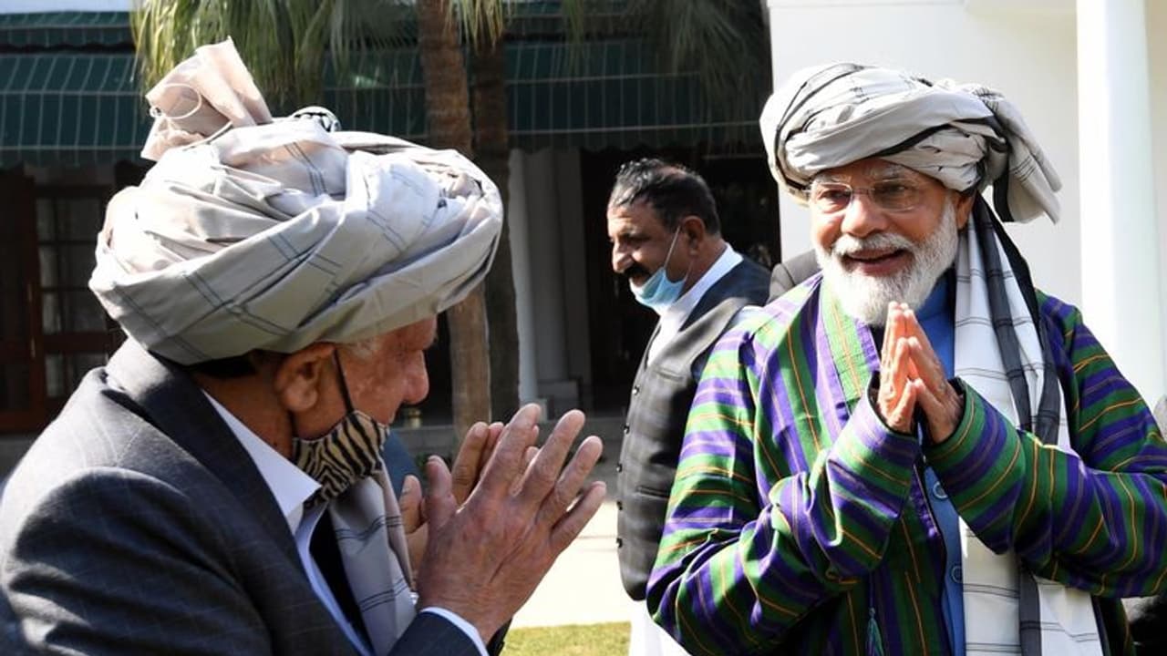 Punjab Election : സിഖ് അനുനയം ലക്ഷ്യം, അഫ്ഗാൻ സിഖ് ഹിന്ദു പ്രതിനിധി സംഘത്തെ കണ്ട് മോദി Punjab Election : സിഖ് അനുനയം ലക്ഷ്യം, അഫ്ഗാൻ സിഖ് ഹിന്ദു പ്രതിനിധി സംഘത്തെ കണ്ട് മോദി