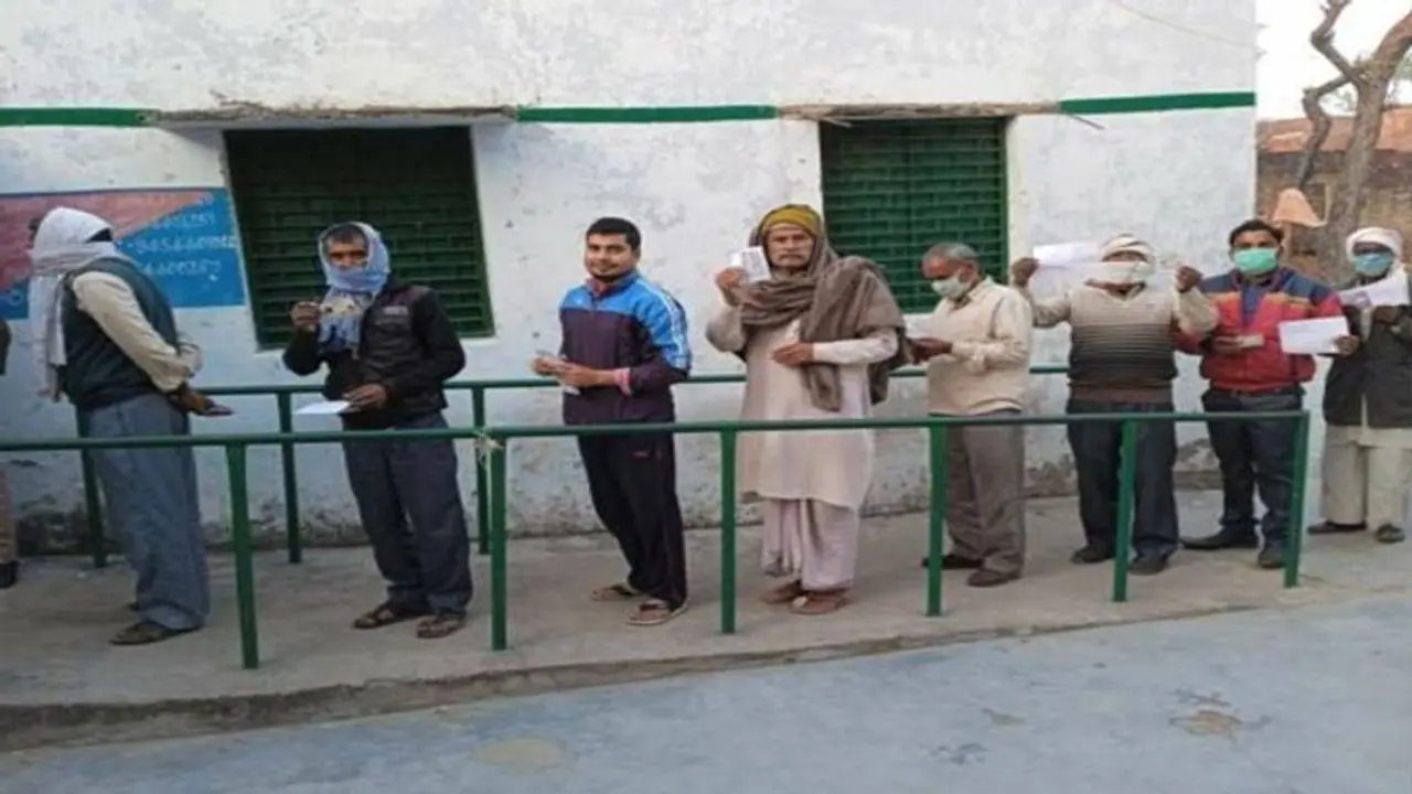 সকাল হতেই প্রার্থনায় চন্নি ও ভগবন্ত মান, পঞ্জাবে শুরু ভোটগ্রহণ প্রক্রিয়া, সকালের ভোটের হার কেমন সকাল হতেই প্রার্থনায় চন্নি ও ভগবন্ত মান, পঞ্জাবে শুরু ভোটগ্রহণ প্রক্রিয়া, সকালের ভোটের হার কেমন