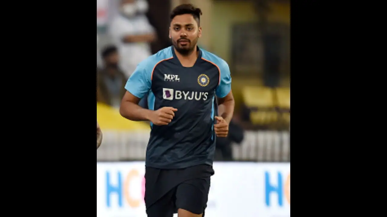 IND vs WI 2021 22, 3rd T20I: Windies opts to bowl, Avesh Khan makes debut IND vs WI 2021 22, 3rd T20I: Windies opts to bowl, Avesh Khan makes debut