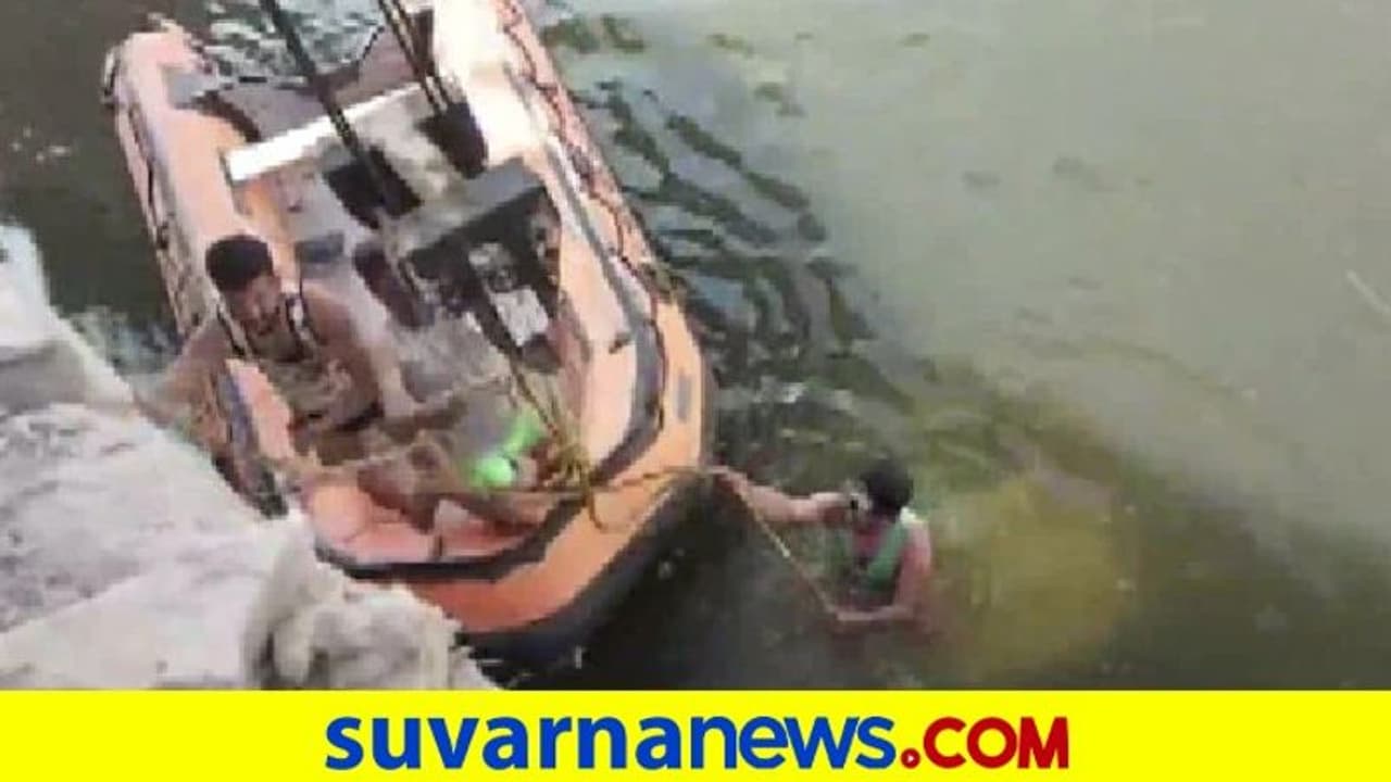 Rajasthan: ಚಂಬಲ್ ನದಿಗೆ ಬಿದ್ದ ಕಾರು, ವರ ಸೇರಿ 9 ಮಂದಿ ಸಾವು! Rajasthan: ಚಂಬಲ್ ನದಿಗೆ ಬಿದ್ದ ಕಾರು, ವರ ಸೇರಿ 9 ಮಂದಿ ಸಾವು!