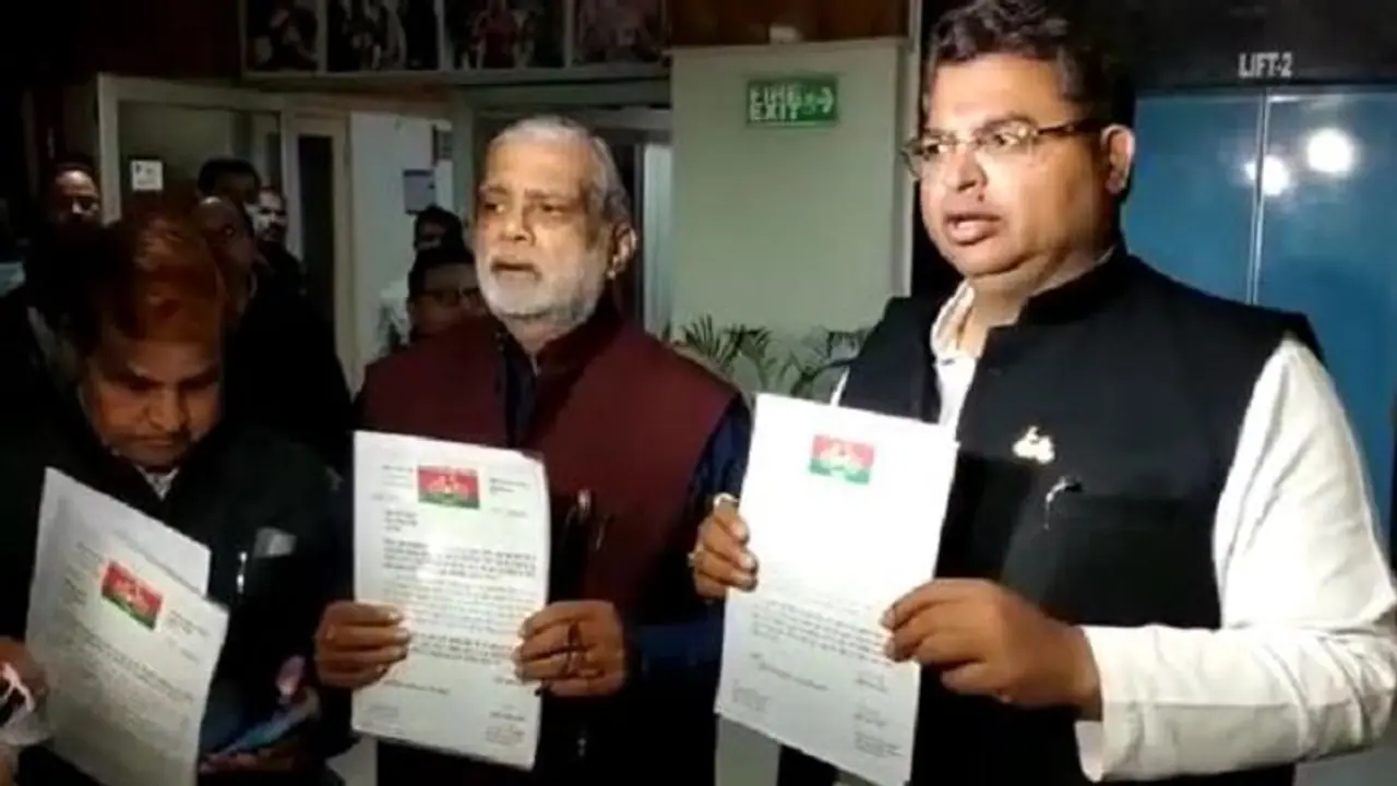 यूपी चुनाव: SP के पूर्व मंत्री अभिषेक मिश्रा ने चुनाव आयोग से की शिकायत, IG लक्ष्मी सिंह को हटाने की रखी मांग यूपी चुनाव: SP के पूर्व मंत्री अभिषेक मिश्रा ने चुनाव आयोग से की शिकायत, IG लक्ष्मी सिंह को हटाने की रखी मांग