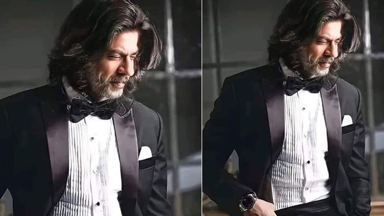 लंबे बाल, सफेद दाढ़ी और एकदम डिफरेंट लुक में नजर आए Shahrukh Khan, जानें क्या है इस फोटो की हकीकत लंबे बाल, सफेद दाढ़ी और एकदम डिफरेंट लुक में नजर आए Shahrukh Khan, जानें क्या है इस फोटो की हकीकत