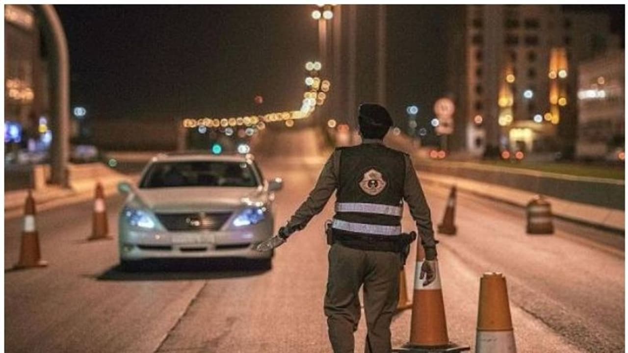 Violators Arrested : സൗദിയില് ഒരാഴ്ചക്കിടെ പിടിയിലായത് 14,627 നിയമലംഘകര് Violators Arrested : സൗദിയില് ഒരാഴ്ചക്കിടെ പിടിയിലായത് 14,627 നിയമലംഘകര്