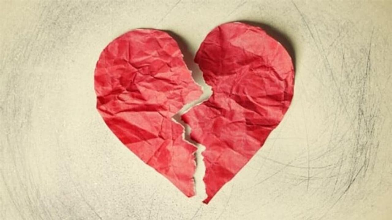 পুরনো প্রেম কিছুতেই ভুলতে পারেন না এই চার রাশি, পুরনো ক্ষত নিরাময়ে বহু সময় লাগে পুরনো প্রেম কিছুতেই ভুলতে পারেন না এই চার রাশি, পুরনো ক্ষত নিরাময়ে বহু সময় লাগে