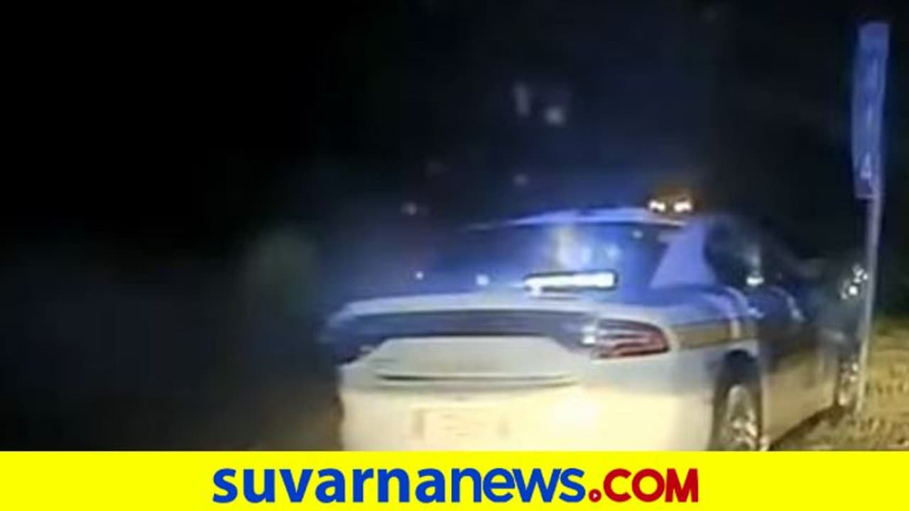 Tesla Autopilot Crash: ಸ್ವಯಂಚಾಲಿತ ಟೆಸ್ಲಾ ಕಾರಿನ ಅಪಘಾತ: ವಿಡಿಯೋ ವೈರಲ್ Tesla Autopilot Crash: ಸ್ವಯಂಚಾಲಿತ ಟೆಸ್ಲಾ ಕಾರಿನ ಅಪಘಾತ: ವಿಡಿಯೋ ವೈರಲ್