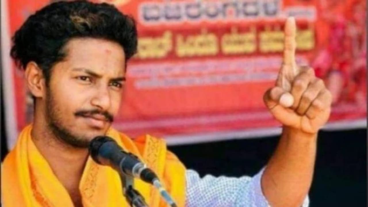 Shivamogga: ಒಂದೇ ದಿನ 16 ಲಕ್ಷ ನೆರವು: ‘ಹರ್ಷನ ಕುಟುಂಬಕ್ಕೆ ನೆರವಾಗಿ’ ಅಭಿಯಾನಕ್ಕೆ ಜನ ಸ್ಪಂದನೆ