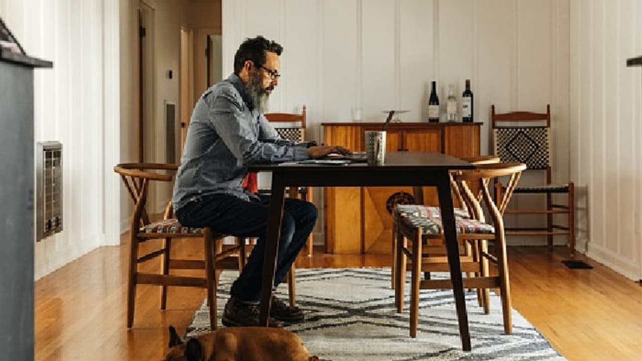 খাবার টেবিল রাখুন বাস্তু মেনে, জেনে নিন কোন দিকে খাবার খেলে সুস্বাস্থ্য বজায় থাকবে