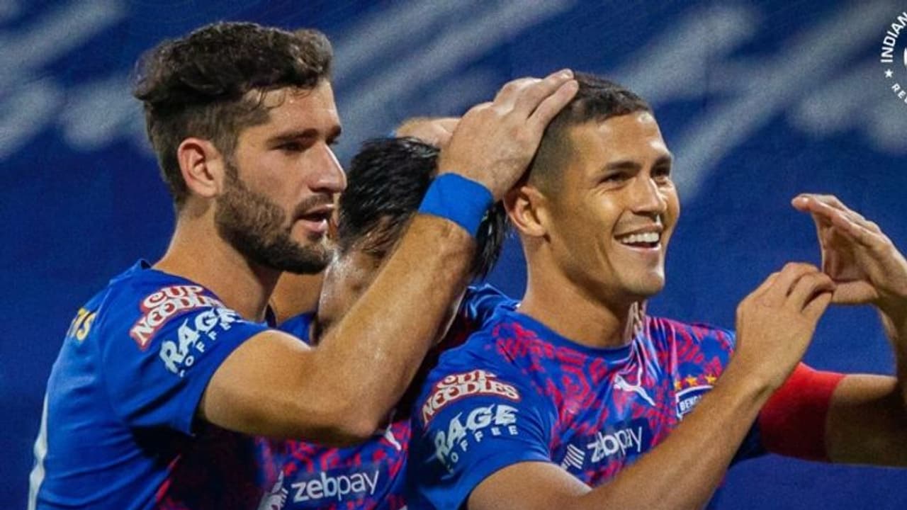 ISL 2021 22: ഒഡിഷയെ വീഴ്ത്തി പ്ലേ ഓഫ് പ്രതീക്ഷ സജീവമാക്കി ബെംഗലൂരു