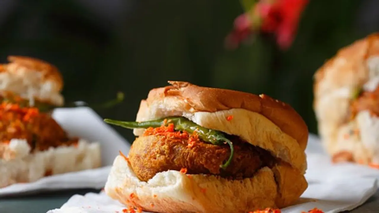 রাতে ঘুমাতে যাওয়ার আগে ভুলেও এই চারটি খাবার খাবেন না, বাড়তে পারে ওজন রাতে ঘুমাতে যাওয়ার আগে ভুলেও এই চারটি খাবার খাবেন না, বাড়তে পারে ওজন