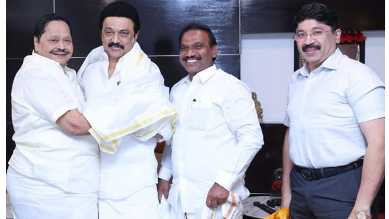 TN Local Body Election Result: அதிமுகவை துடைத்தெறிந்த ஸ்டாலின்.. அறிவாலயத்தில் கொண்டாடம்.