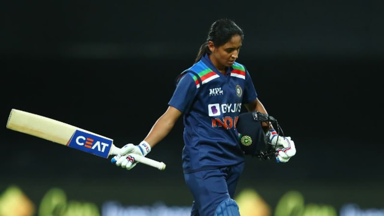 Harmanpreet Kaur : ഹീറോയില് നിന്ന് ബഞ്ചിലേക്ക്! ഒടുവില് ഹർമൻപ്രീത് കൗര് ടീമിന് പുറത്തേക്ക്? Harmanpreet Kaur : ഹീറോയില് നിന്ന് ബഞ്ചിലേക്ക്! ഒടുവില് ഹർമൻപ്രീത് കൗര് ടീമിന് പുറത്തേക്ക്?