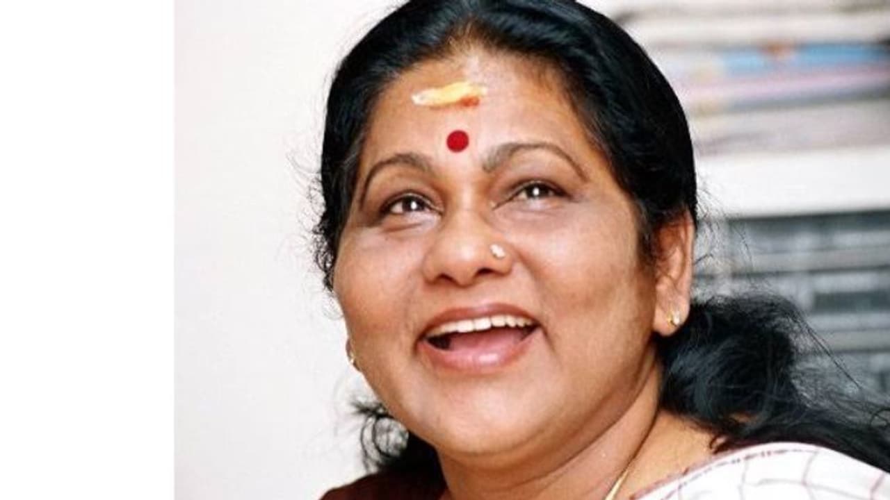 KPAC Lalitha Death : தேவர்மகன் பட இயக்குனரின் மனைவியும், நடிகையுமான லலிதா காலமானார் KPAC Lalitha Death : தேவர்மகன் பட இயக்குனரின் மனைவியும், நடிகையுமான லலிதா காலமானார்