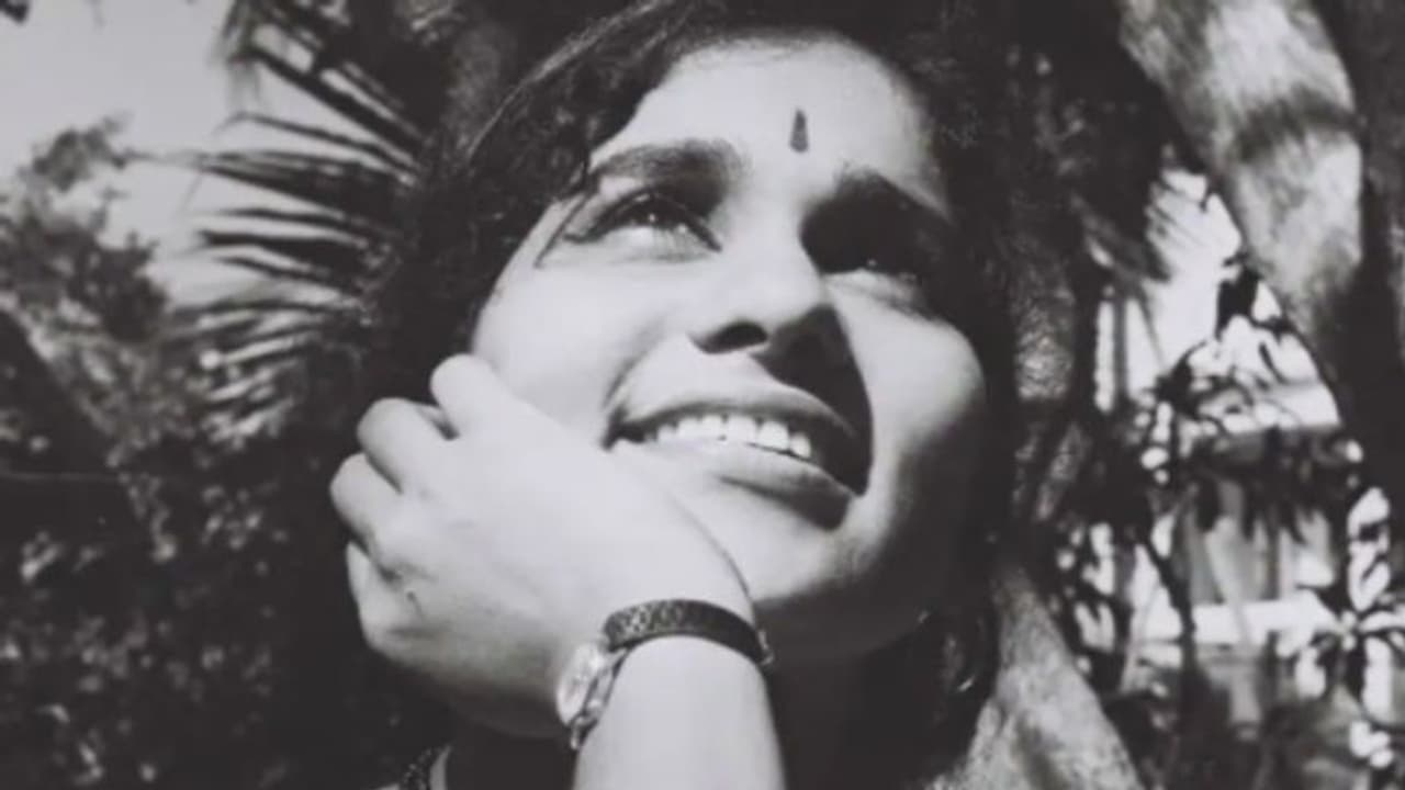 KPAC Lalitha : അടൂരിന്റെ 'നാരായണി'യും കെപിഎസി ലളിതയുടെ ശബ്ദാഭിനയവും KPAC Lalitha : അടൂരിന്റെ 'നാരായണി'യും കെപിഎസി ലളിതയുടെ ശബ്ദാഭിനയവും