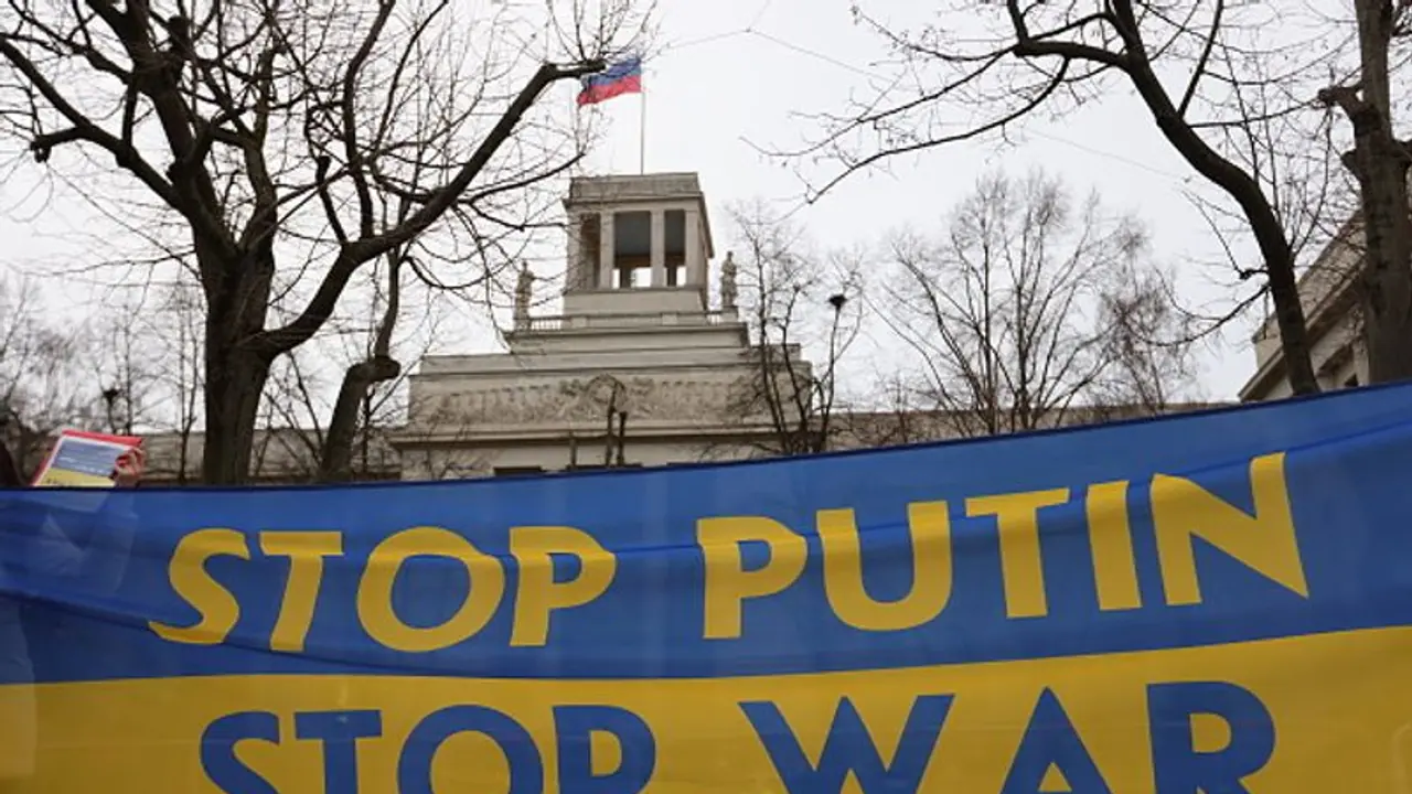 Russia Ukraine Crisis: యుద్ధాన్ని ఆపండి: UN సభ్యులకు ఉక్రేనియన్ రాయబారి విజ్ఞప్తి Russia Ukraine Crisis: యుద్ధాన్ని ఆపండి: UN సభ్యులకు ఉక్రేనియన్ రాయబారి విజ్ఞప్తి