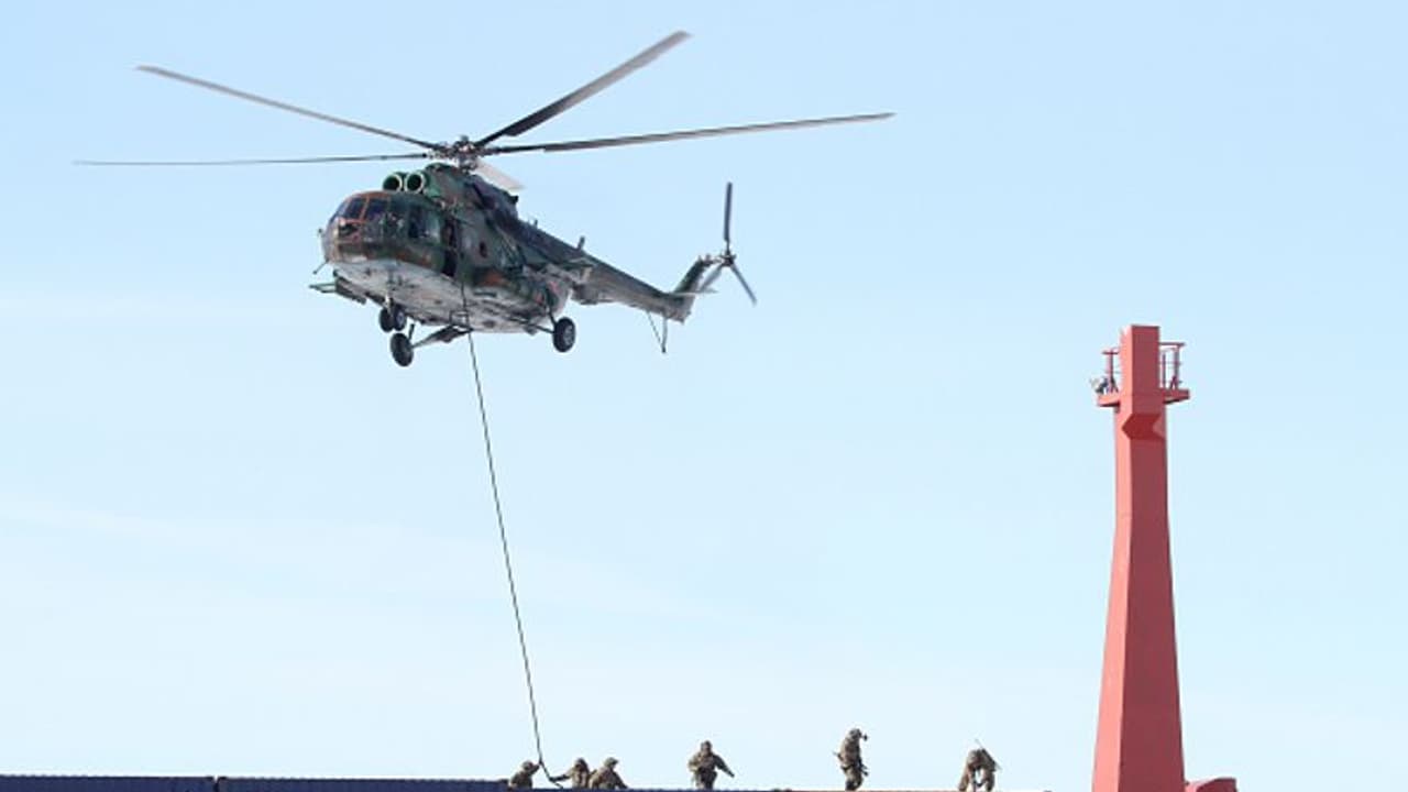 Russia Ukraine War: यूक्रेन में भारतीय दूतावास ने शुरू किया कंट्रोल रूम, विदेश मंत्रालय ने जारी किए फोन नंबर