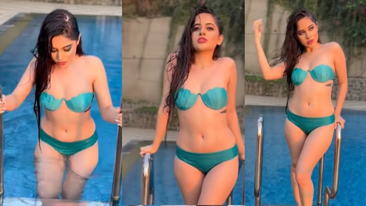 पूल से नीली बिकिनी पहन निकली Urfi Javed, भीगे बालों को संवारते हुए दिए कातिलाना पोज, इसलिए पड़ी लताड़ पूल से नीली बिकिनी पहन निकली Urfi Javed, भीगे बालों को संवारते हुए दिए कातिलाना पोज, इसलिए पड़ी लताड़