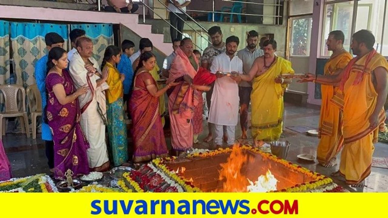 ಸಾಲು ಸಾಲು ಸಂಕಷ್ಟದ ನಡುವೆ ವಿನಯ್ ಗುರೂಜಿ ಮೊರೆ ಹೋದ ಈಶ್ವರಪ್ಪ ಸಾಲು ಸಾಲು ಸಂಕಷ್ಟದ ನಡುವೆ ವಿನಯ್ ಗುರೂಜಿ ಮೊರೆ ಹೋದ ಈಶ್ವರಪ್ಪ