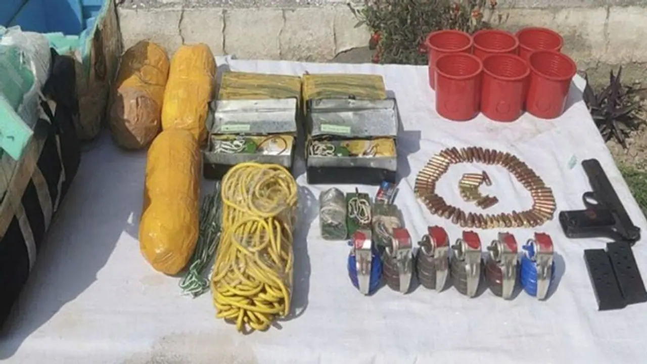 लश्कर की साजिश नाकाम, जम्मू कश्मीर के गांव में पाकिस्तान द्वारा ड्रोन से गिराए गए हथियार और आईईडी बरामद