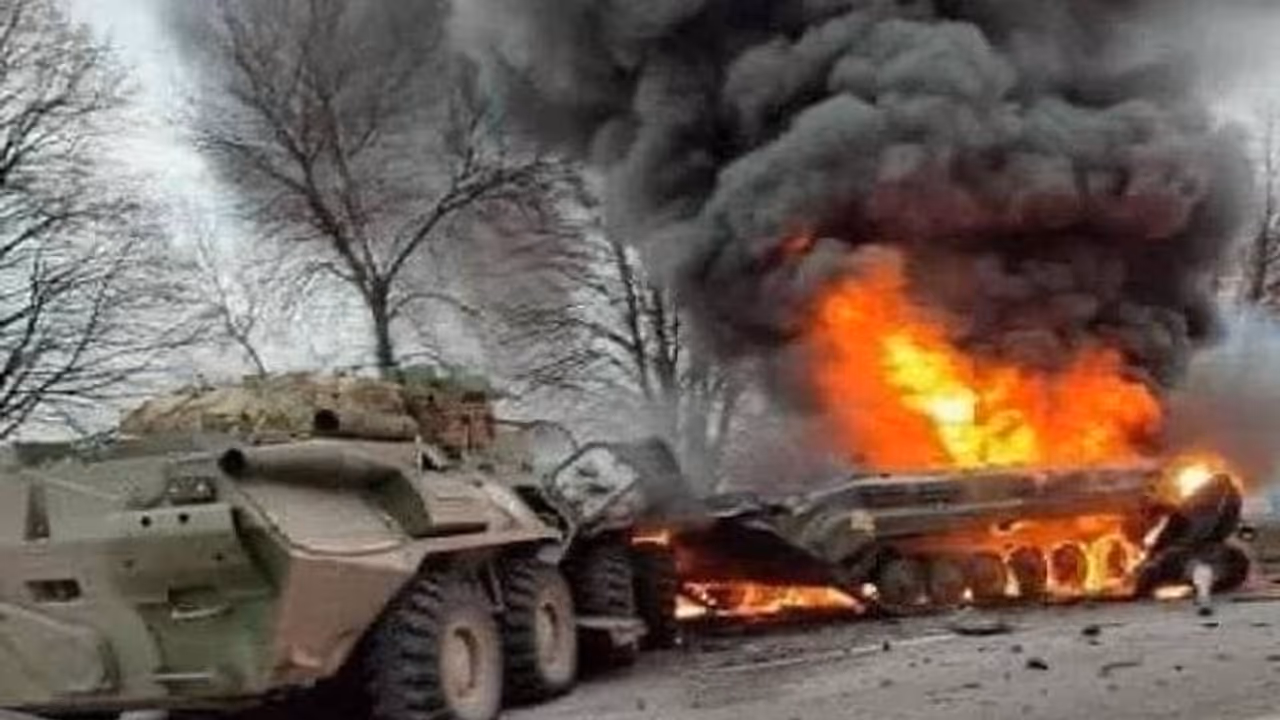 Russia Ukraine War: RPG से एंटी टैंक मिसाइल तक, इन हथियारों के दम पर रूसी आक्रमण का सामना कर रहा यूक्रेन Russia Ukraine War: RPG से एंटी टैंक मिसाइल तक, इन हथियारों के दम पर रूसी आक्रमण का सामना कर रहा यूक्रेन