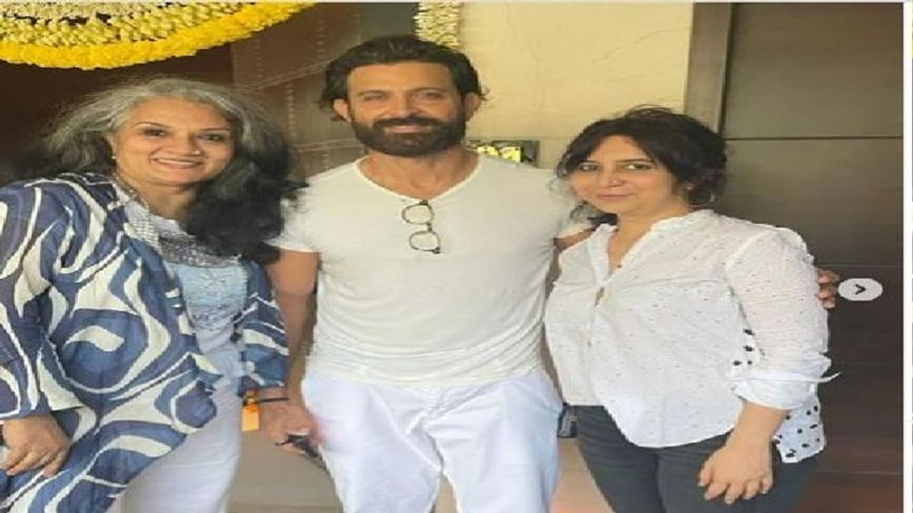 রোশন পরিবারের বরিবাসরীয় লাঞ্চে বিশেষ আকর্ষণ সাবা, তাহল কী হৃত্বিকের সঙ্গে সম্পর্ক এগনোর ইঙ্গিত রোশন পরিবারের বরিবাসরীয় লাঞ্চে বিশেষ আকর্ষণ সাবা, তাহল কী হৃত্বিকের সঙ্গে সম্পর্ক এগনোর ইঙ্গিত