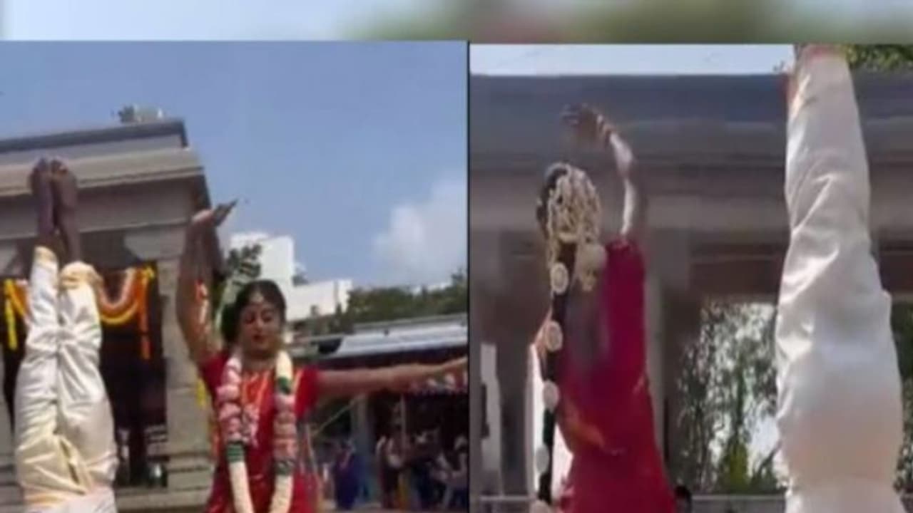 Pre wedding: மணக்கோலத்தில் தலைகீழாக நின்ற கல்யாண மாப்பிள்ளை...ப்ரீ வெடிங் ஷூட்டில் அலப்பறை !வைரல் வீடியோ..