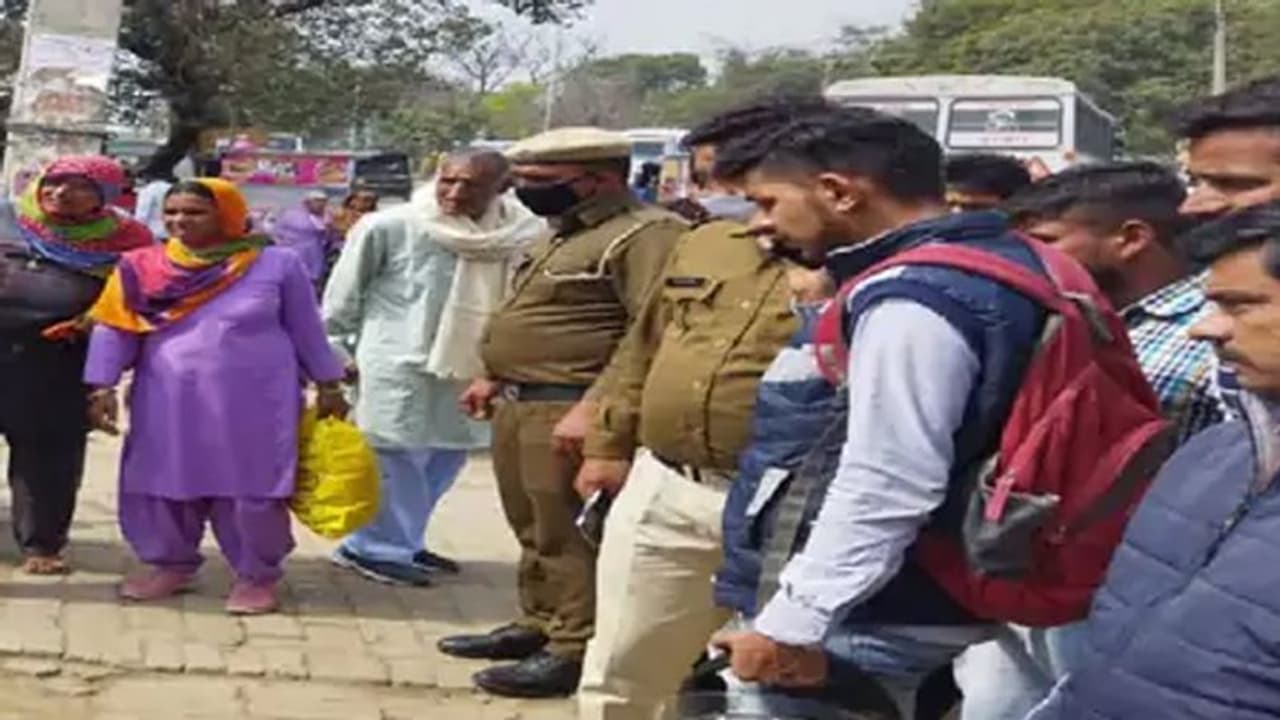 हरियाणा के इस गांव की PM Modi ने की थी जमकर तारीफ, लेकिन एक क्रूर बाप ने डुबो दिया नाम..किया ऐसा शर्मनाक कांड हरियाणा के इस गांव की PM Modi ने की थी जमकर तारीफ, लेकिन एक क्रूर बाप ने डुबो दिया नाम..किया ऐसा शर्मनाक कांड